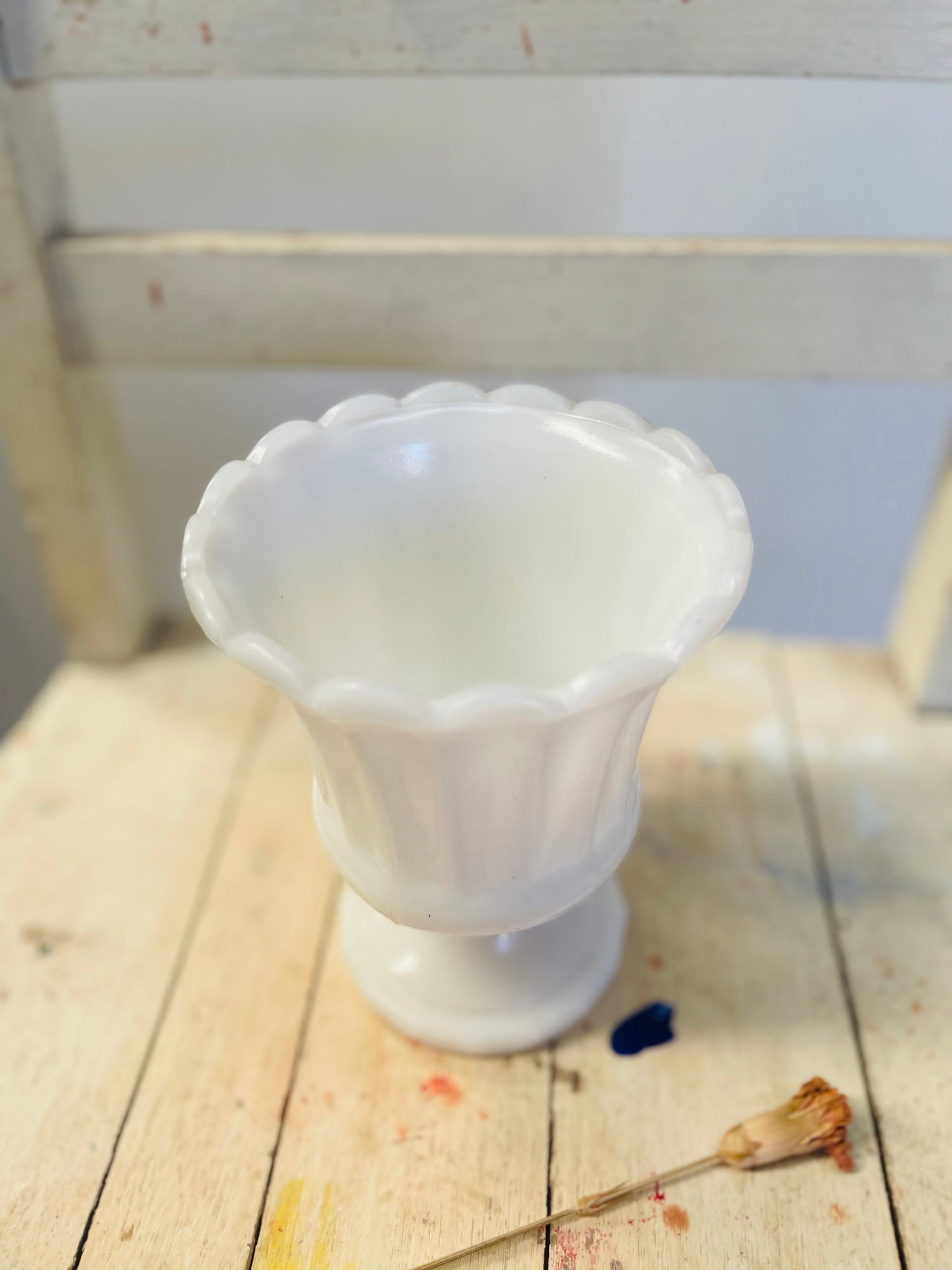 Milky glass planter