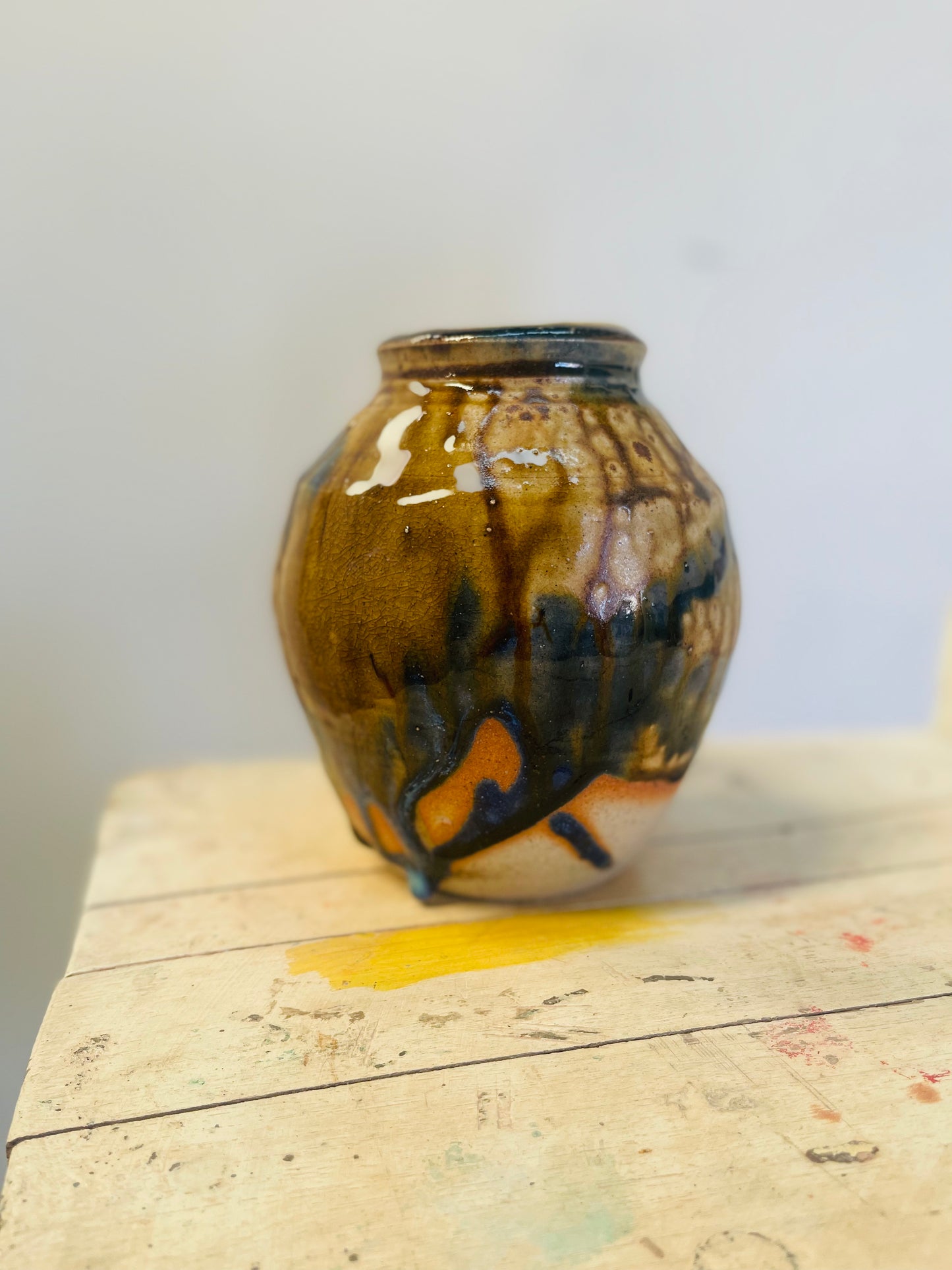 Abstract tea cups